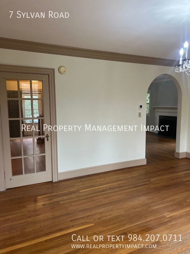 Building Photo - 7 Sylvan Rd