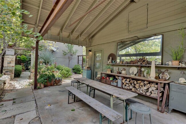 Building Photo - 1306 Norwood Rd