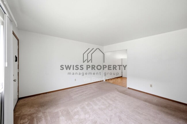 Building Photo - 1567 Briarwood Ave