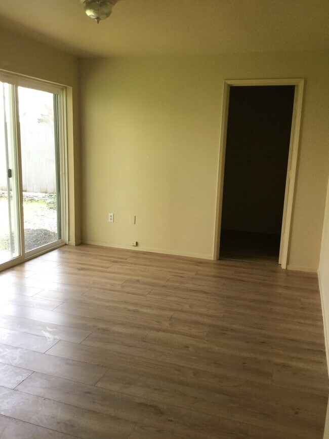 Building Photo - 4813 Memorie Ln