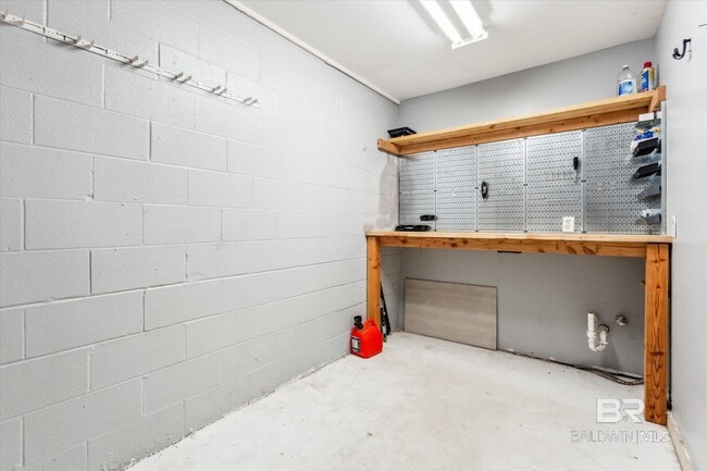 Building Photo - 6363 D'Olive Ct