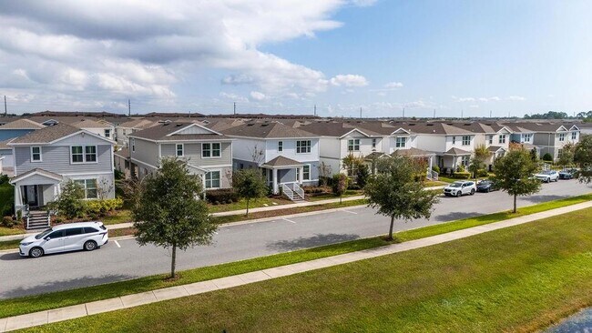 Building Photo - 14037 Kauai Dr