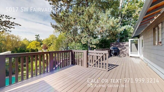 Building Photo - 5017 SW Fairvale Ct