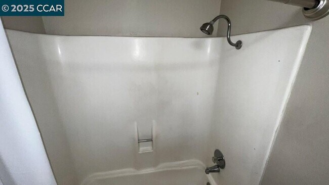 Building Photo - 4260 Clayton Rd