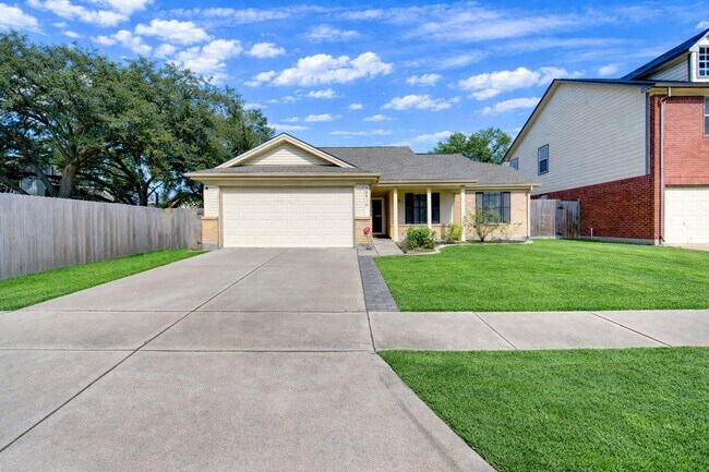 Building Photo - 18418 Arbormont Dr