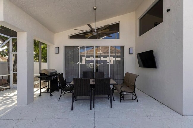 Building Photo - 6391 NW 23rd Ln