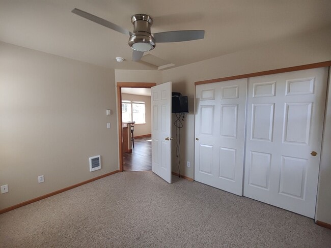 Building Photo - Updated 2x1 house with fully fenced backyard near the Old MiIl