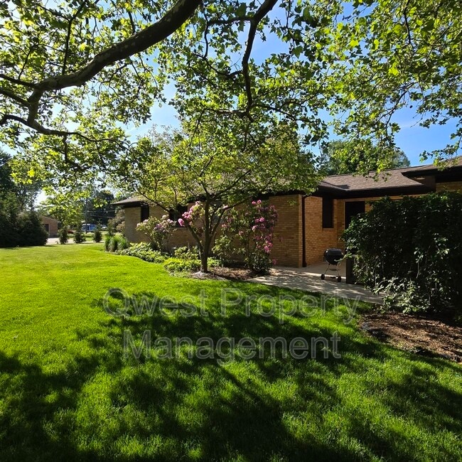 Building Photo - 4663 Marigold St SE