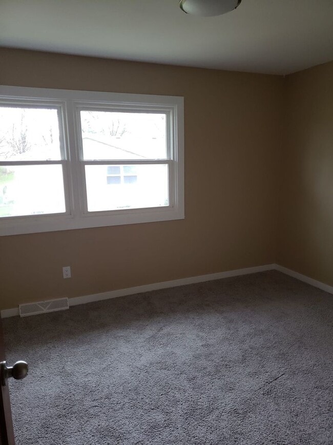 Building Photo - Affordable two bedroom apartment in Stough...