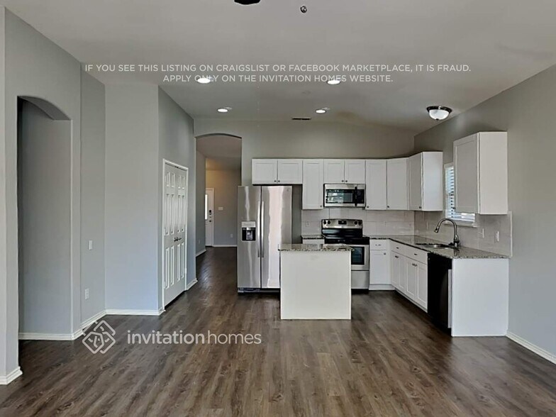 Building Photo - 8520 Muir Dr