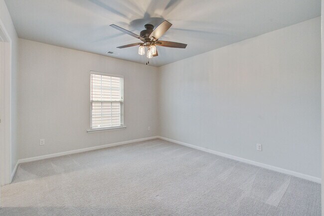 Building Photo - 602 Mountain Laurel Cir