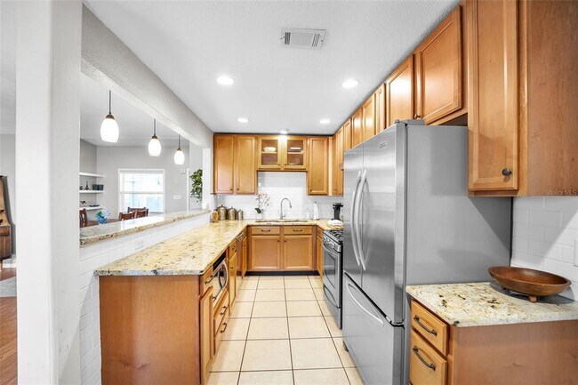 Building Photo - 418 Lebeau St