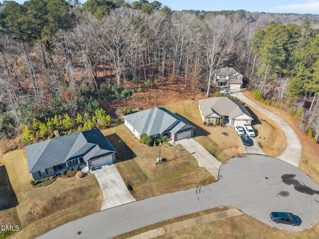 Building Photo - 75 Rolling Waters Ct