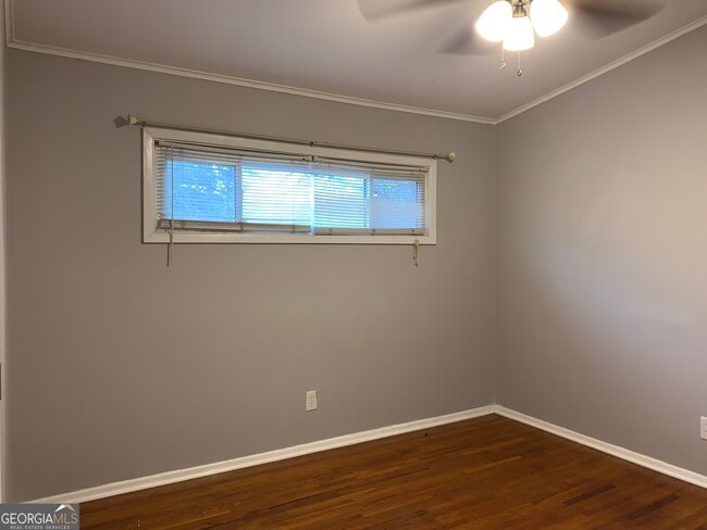 Building Photo - 22 Willow Dr