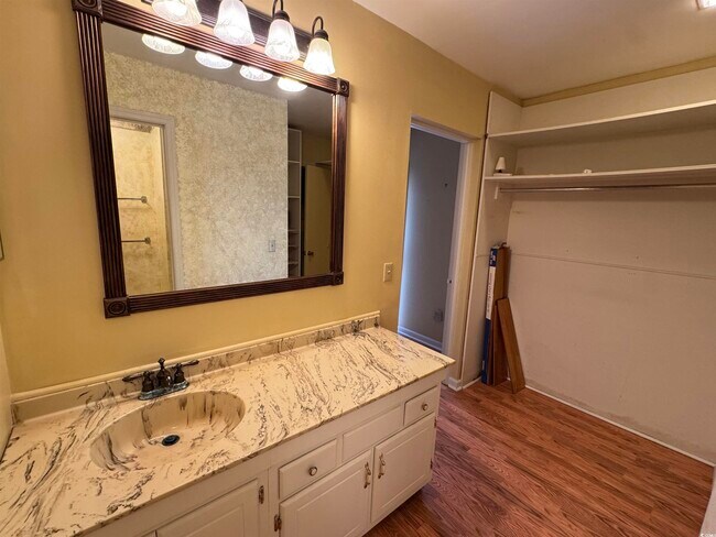 Building Photo - 58 Wedgefield Village Rd