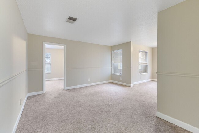 Building Photo - 3534 E Fall Creek Pkwy N Dr