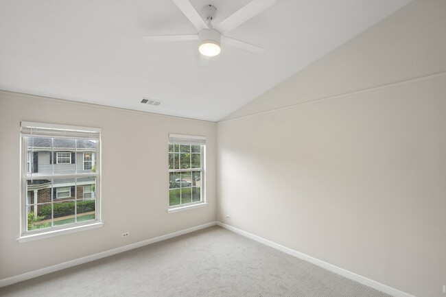 Building Photo - 1242 S Wellington Ct