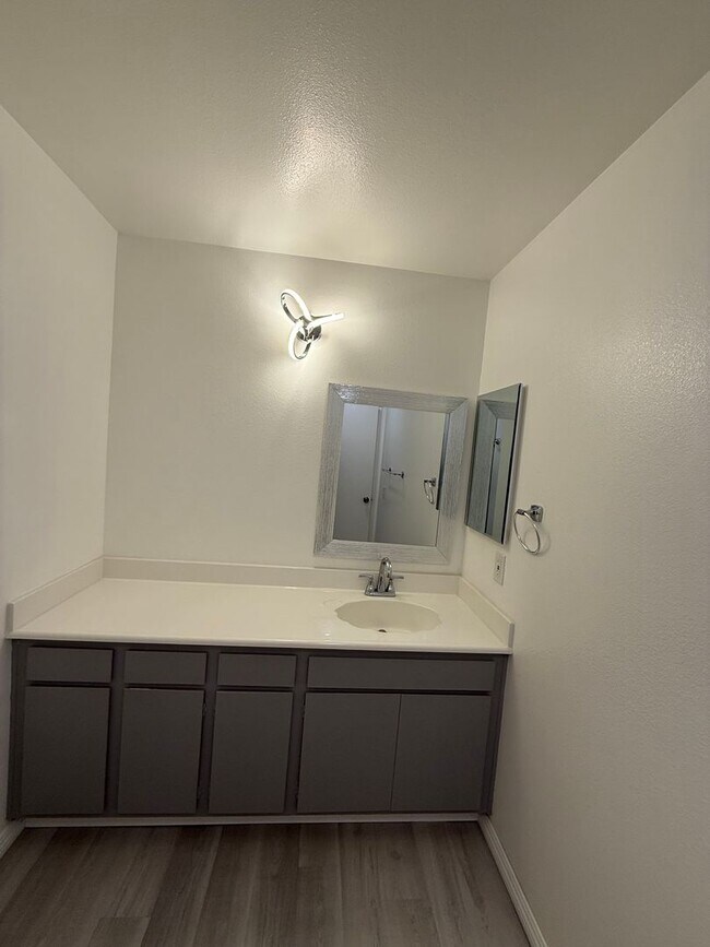 Building Photo - 13104 Village 13