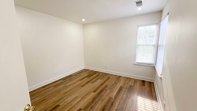 Building Photo - 391 Maidstone Ct