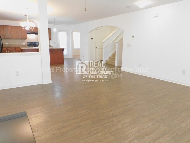 Building Photo - 5013 Red Poll Dr