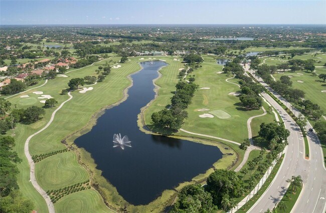 Building Photo - 2534 Golf View Dr