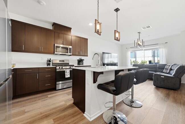 Building Photo - 336 Sweet Pl