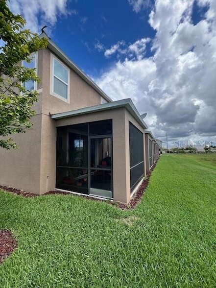 Building Photo - 6901 40th Ln N