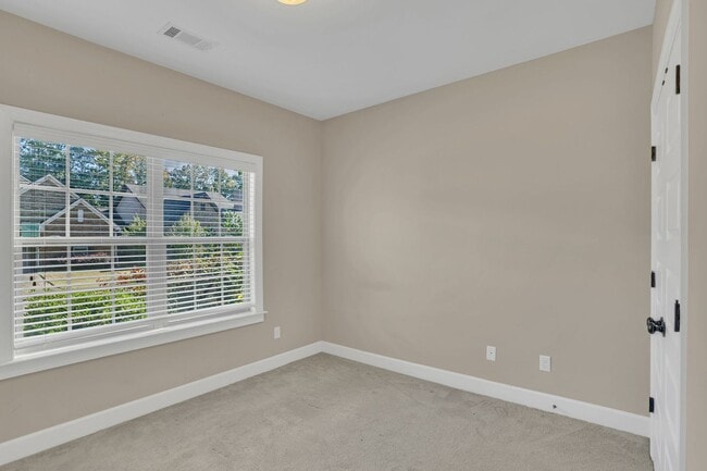 Building Photo - Rosemary Gate Townhome For Rent