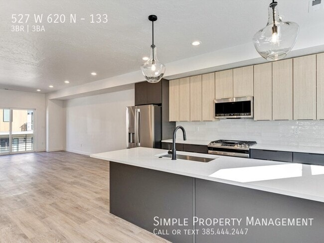 Building Photo - 527 W 620 N