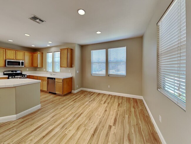 Building Photo - 5011 Trouville Ln