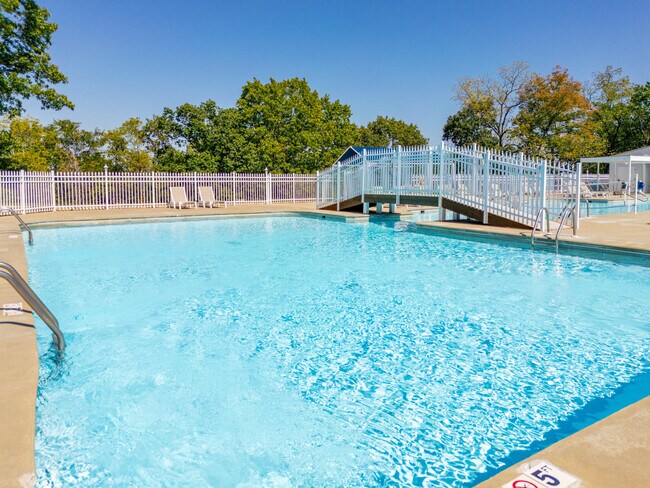 Building Photo - 235 Ozark Mountain Resort Dr
