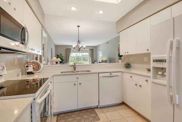 Building Photo - 9641 Castle Point Dr