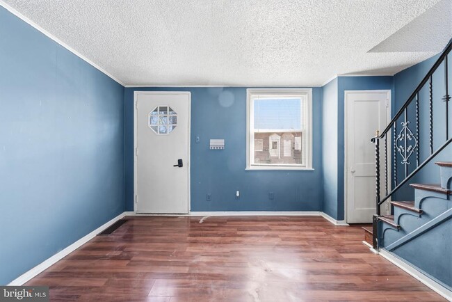 Building Photo - 4802 Alcott St