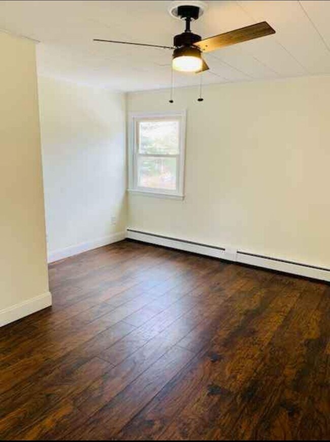 Building Photo - 25 W Wrentham Rd