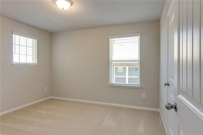 Building Photo - 7012 Ranchito Dr