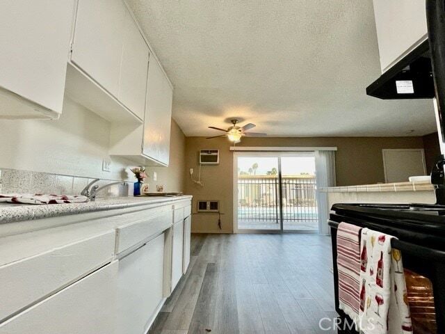 Building Photo - 686 E Cottonwood Rd