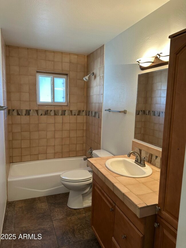 Building Photo - 3513 N Apache Way