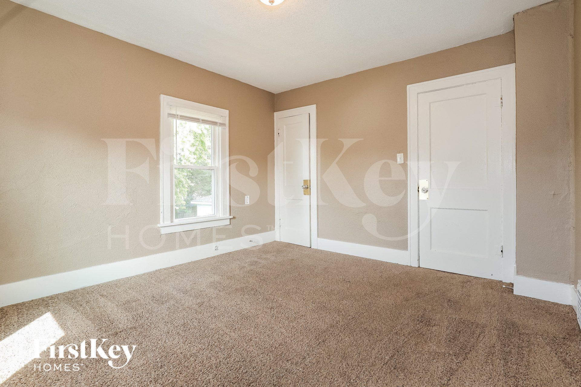 Building Photo - 754 North Ave