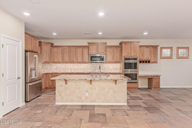 Building Photo - 9058 W Redbird Rd