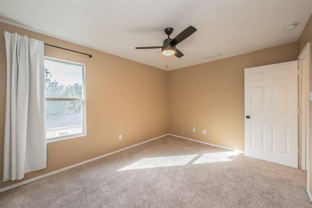 Building Photo - 1906 Beach Dr