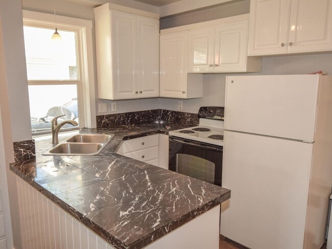 Building Photo - 56 N 400 W