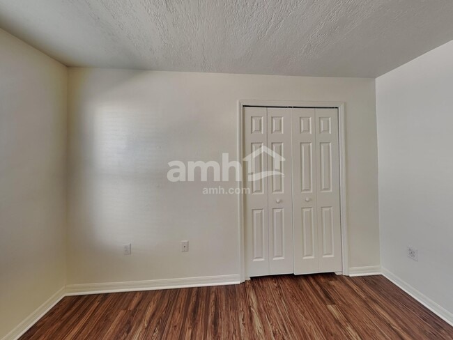 Building Photo - 784 Lake Doe Blvd