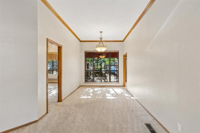 Building Photo - 1820 Chelsea Dr