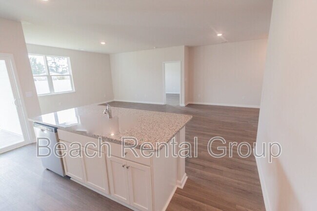 Building Photo - 540 Duvall St
