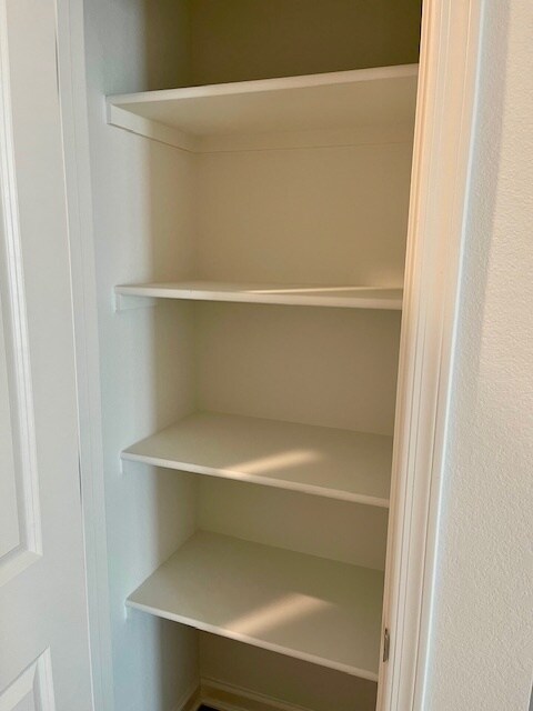 Building Photo - 2534 Montano Ridge Dr