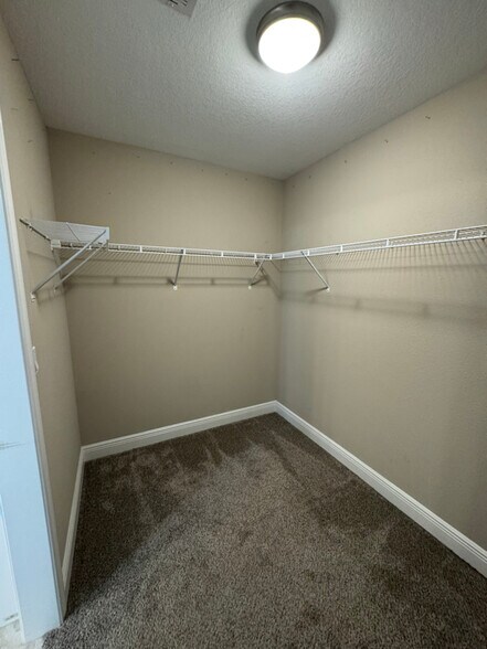 Building Photo - 2103 Frontera St