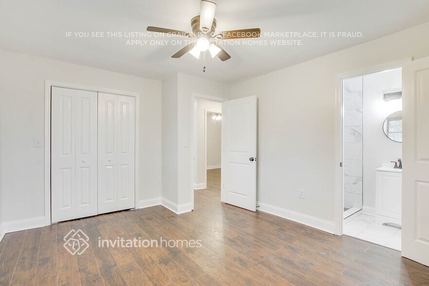 Building Photo - 8475 Estelle St
