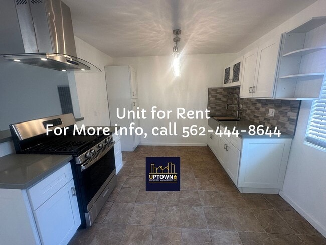 Building Photo - Apartment - 2 Bedrooms / 1 Bath - La Habra