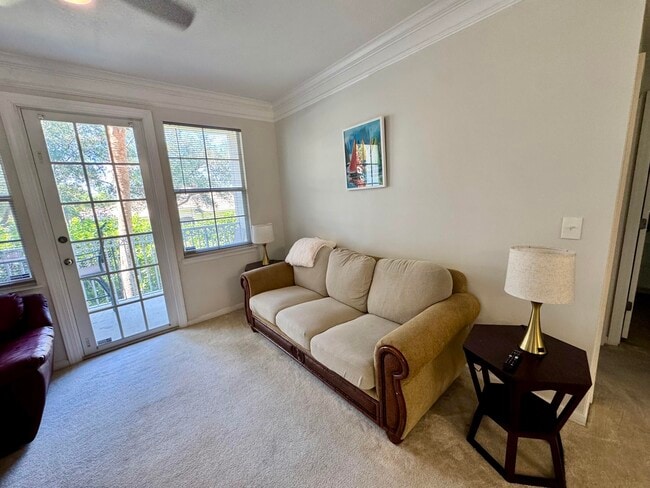 Building Photo - 9857 Baywinds Blvd
