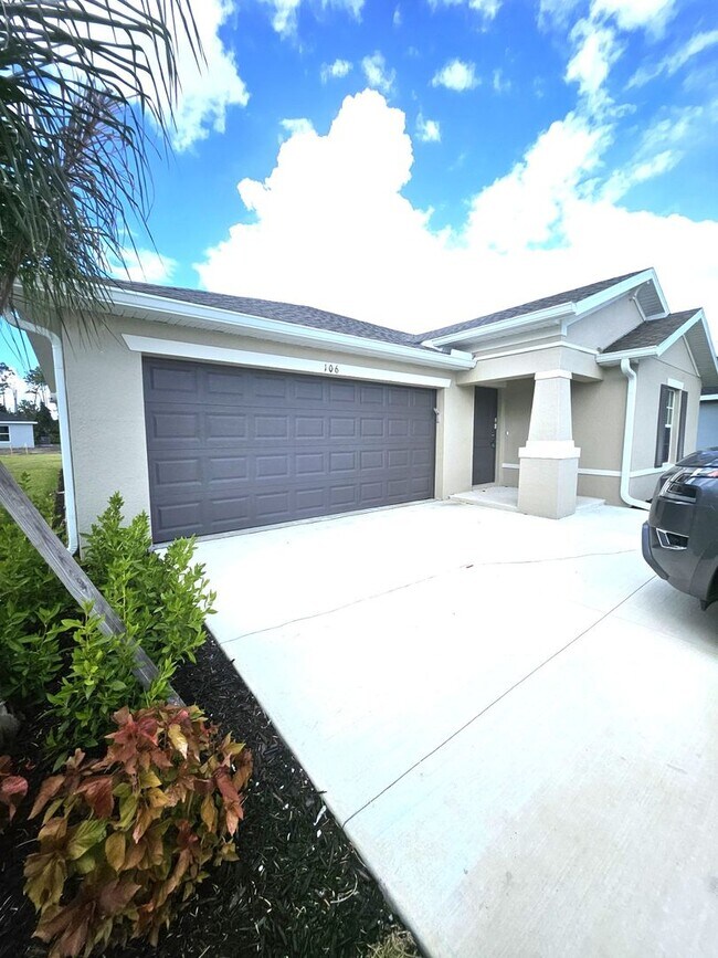 Building Photo - Brand New Rotonda home